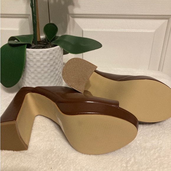Unique Vintage Brown Beautiful Mules size 7 - Picture 7 of 9